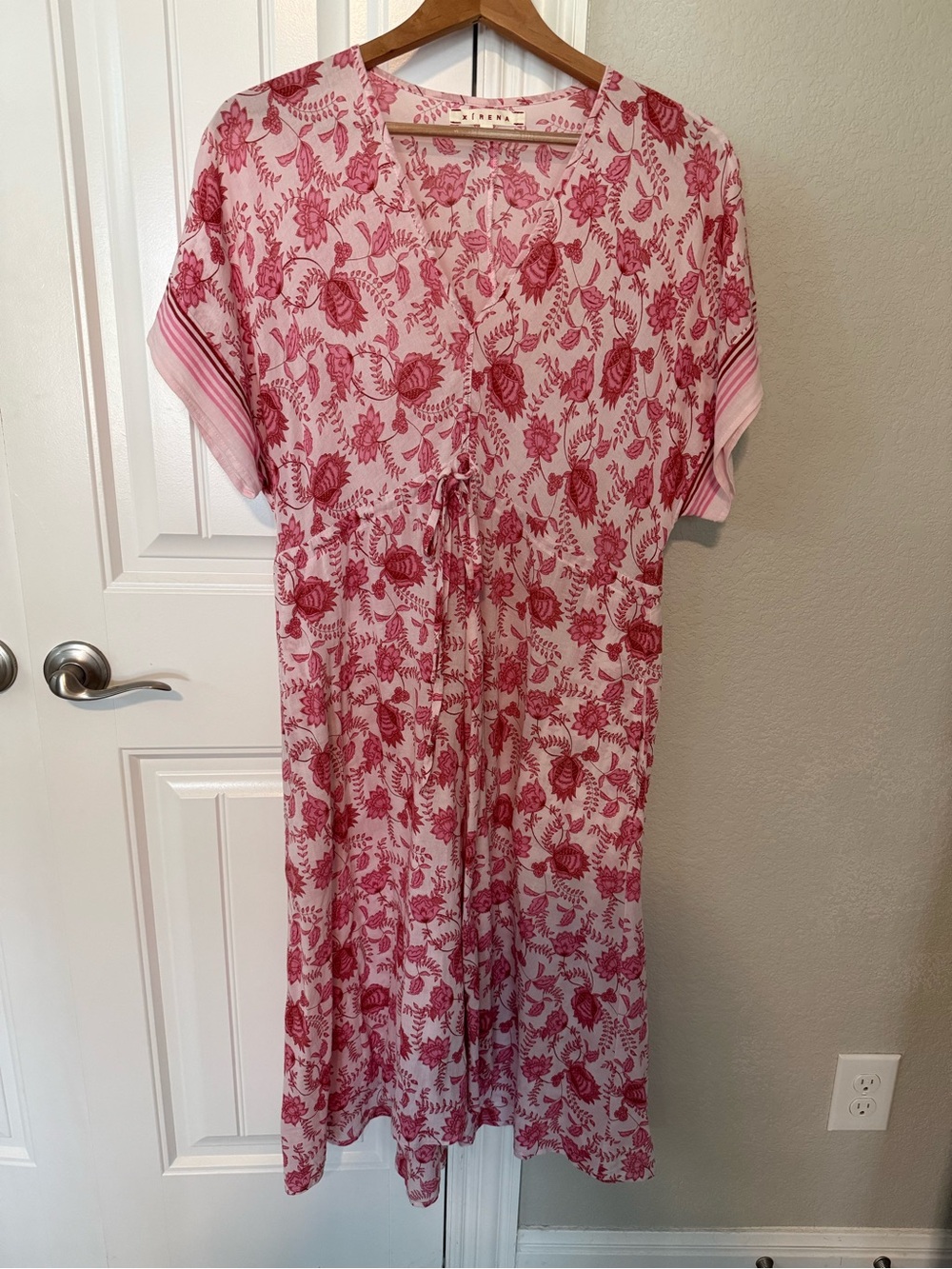 XiRENA Pink Floral V-Neck Drawstring Dress